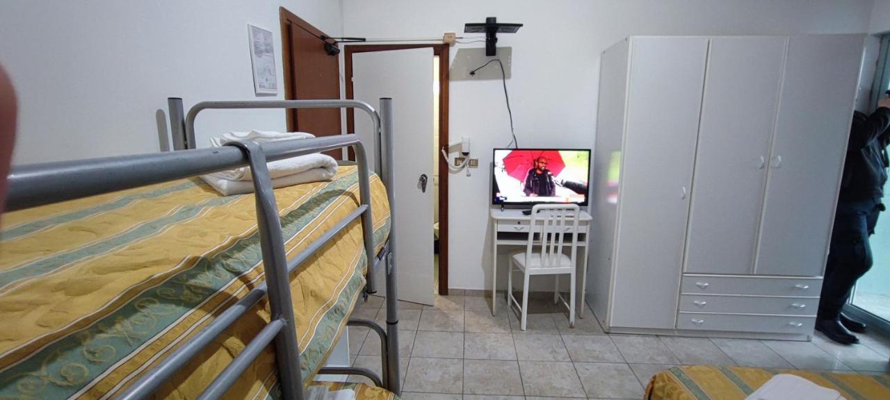 Hotel Zeus Lido Di Classe Room Only 外观 照片