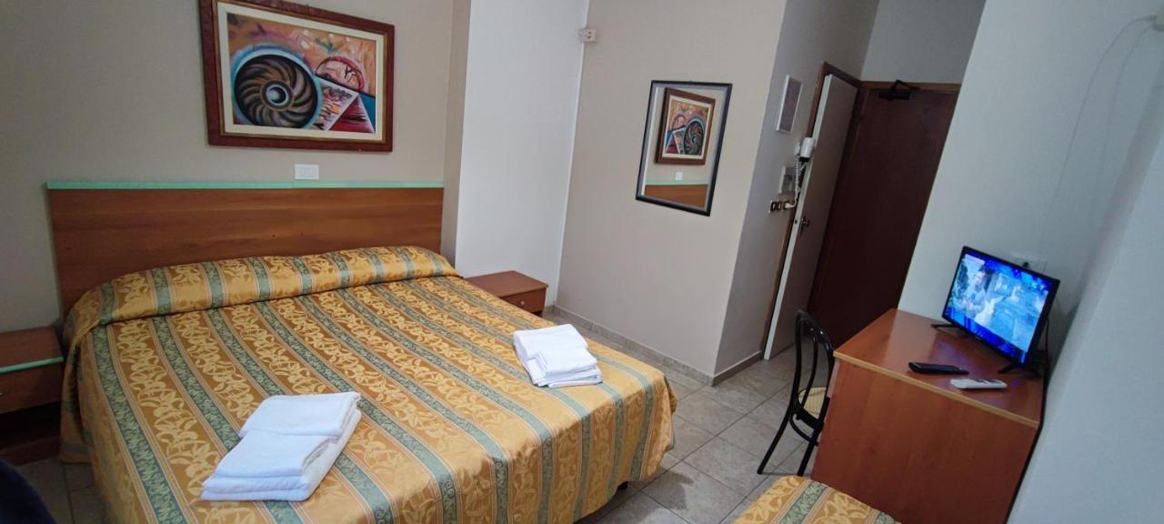 Hotel Zeus Lido Di Classe Room Only 外观 照片