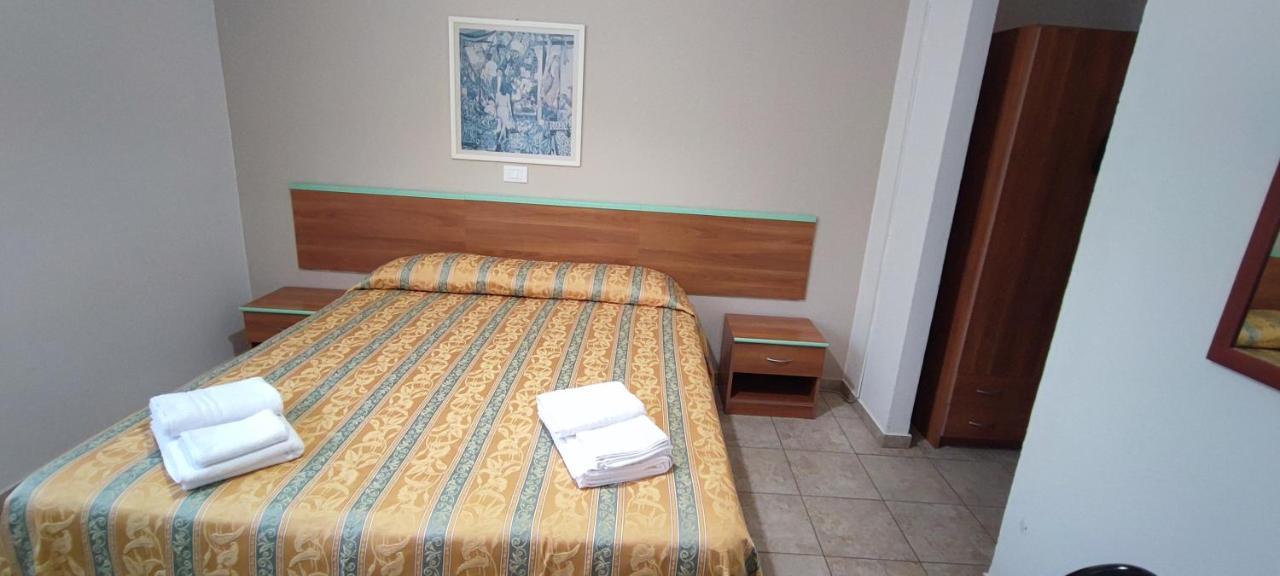 Hotel Zeus Lido Di Classe Room Only 外观 照片