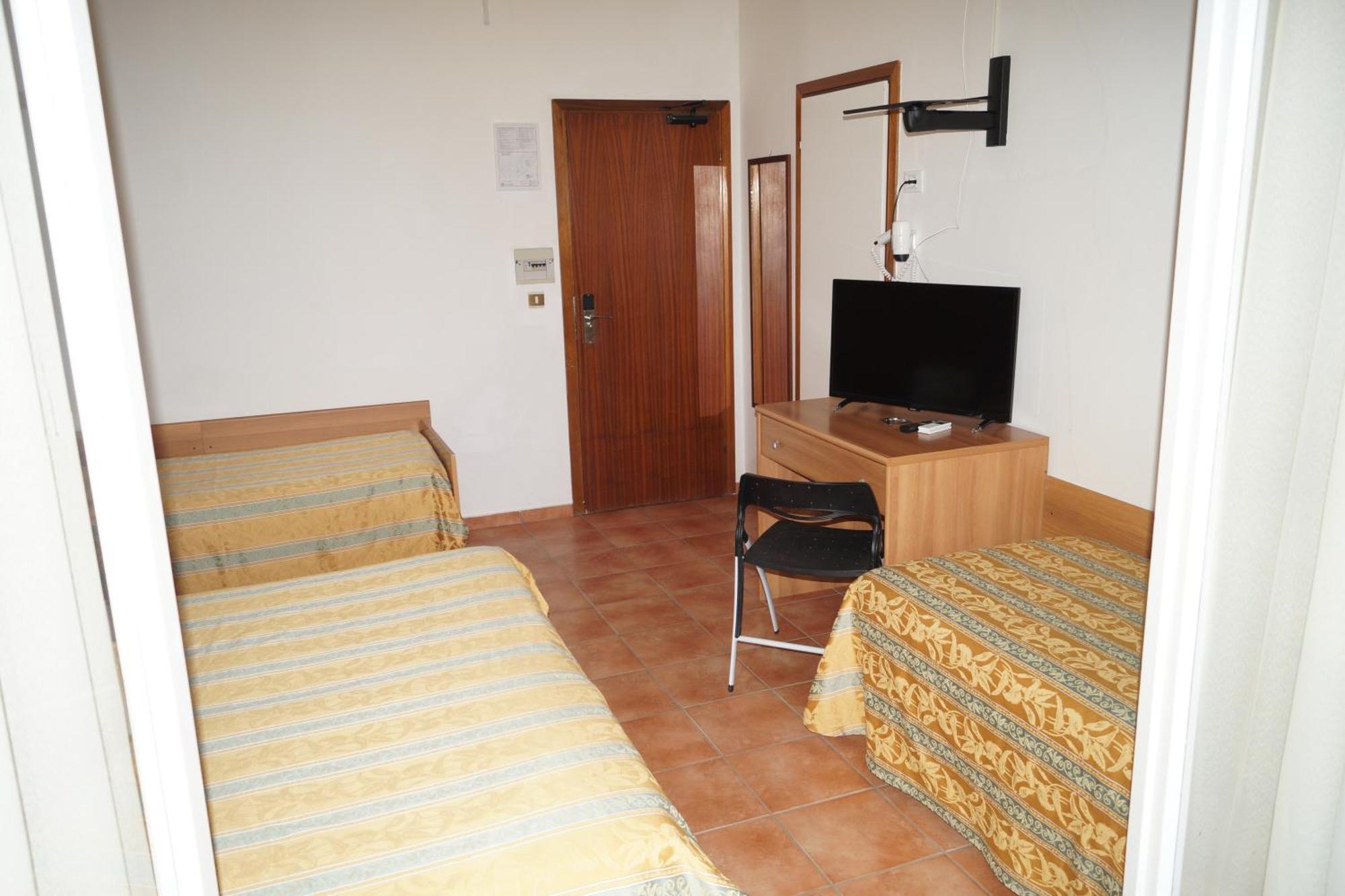 Hotel Zeus Lido Di Classe Room Only 外观 照片