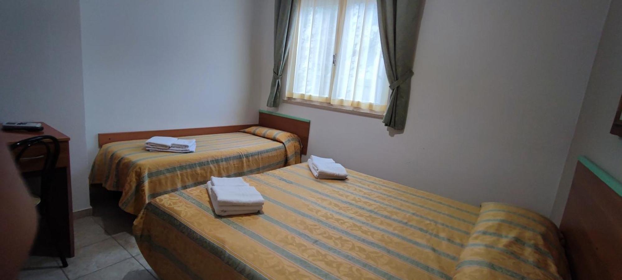 Hotel Zeus Lido Di Classe Room Only 外观 照片
